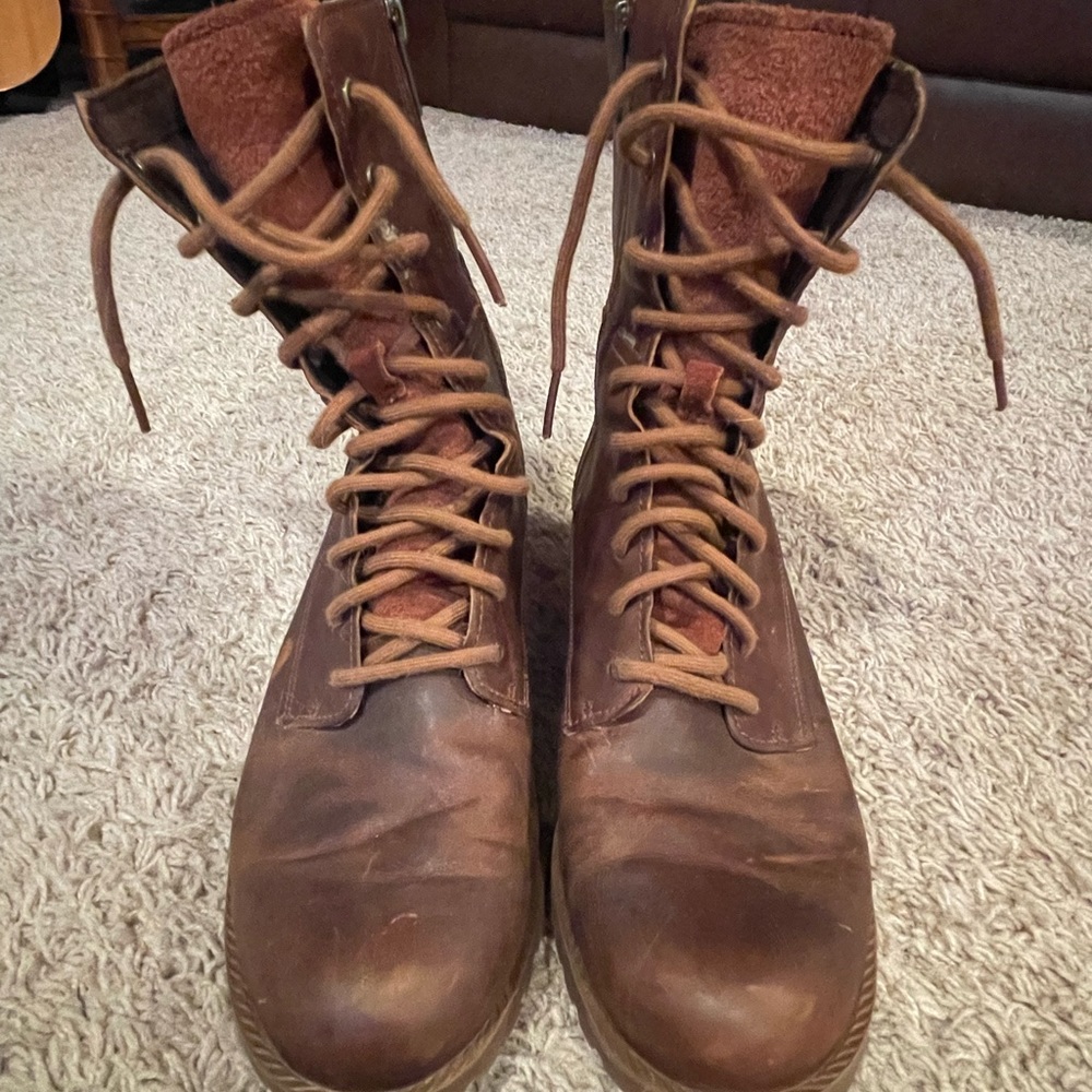 Timberland boots size 8.5